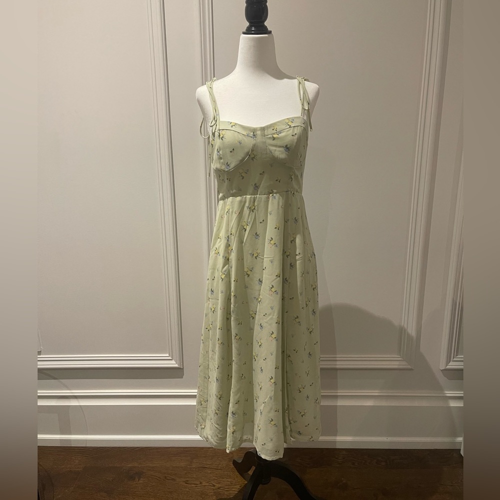 Forever 21 flowy floral dress